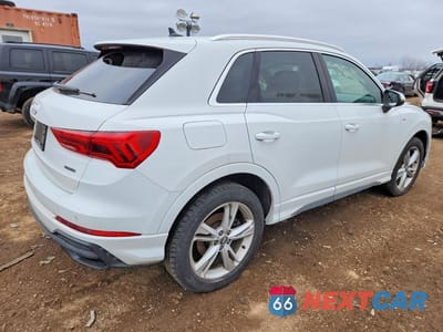 Trzecie zdjęcie samochodu z tyłu: 2020 AUDI Q3 PREMIUM PLUS S-LINE VIN:WA1EECF36L1039002 - miniatura