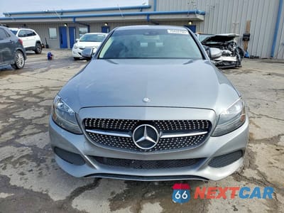 Piąte zdjęcie samochodu w środku: 2016 MERCEDES-BENZ C 300 VIN:55SWF4JBXGU114971 - miniatura