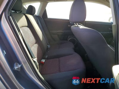 Zdjęcie 11 z 14 samochodu: 2005 MAZDA 3 HATCHBACK VIN:JM1BK143151348968 - miniatura