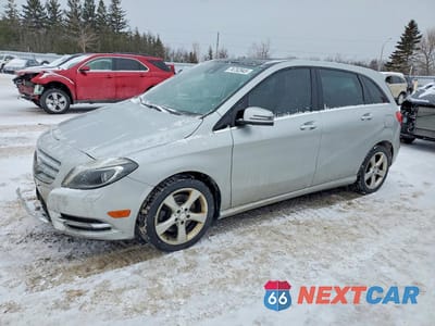 2013 MERCEDES-BENZ B250 WDDMH4EB2DJ178736 - główne zdjęcie licytacji z USA - miniatura