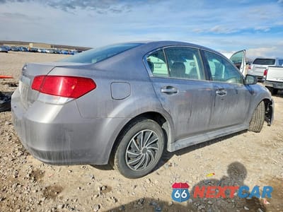 Trzecie zdjęcie samochodu z tyłu: 2010 SUBARU LEGACY 2.5I VIN:4S3BMBA62A3217237 - miniatura