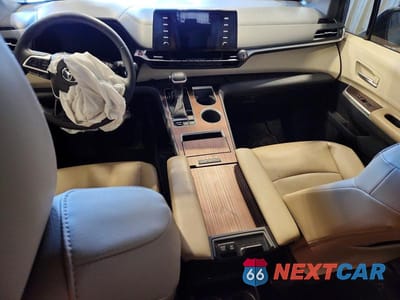 Zdjęcie 8 z 12 samochodu: 2022 TOYOTA SIENNA XLE VIN:5TDYRKEC3NS103389 - miniatura