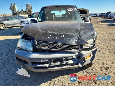 Piąte zdjęcie samochodu w środku: 1997 TOYOTA RAV4 BASE VIN:JT3HP10V0V7047547 - miniatura