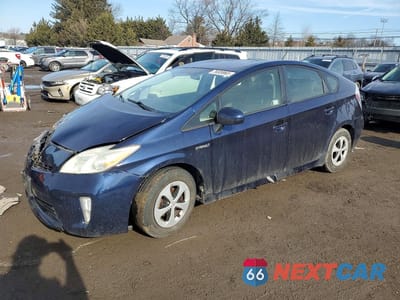2013 TOYOTA PRIUS TWO JTDKN3DU8D1617462 - główne zdjęcie licytacji z USA - miniatura