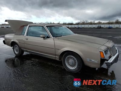 Czwarte zdjęcie samochodu z boku: 1983 BUICK REGAL LIMITED VIN:1G4AM47A4DR407184 - miniatura