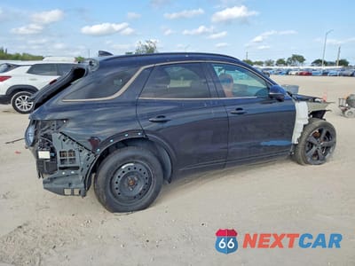 Trzecie zdjęcie samochodu z tyłu: 2022 GENESIS GV70 BASE VIN:KMUMADTB5NU034130 - miniatura