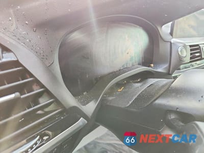 Zdjęcie 9 z 12 samochodu: 2021 BMW X3 XDRIVE30E VIN:5UXTS1C02M9E39311 - miniatura