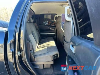 Zdjęcie 7 z 10 samochodu: 2017 TOYOTA TUNDRA DOUBLE CAB SR VIN:5TFUM5F16HX071127 - miniatura