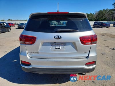Zdjęcie 6 z 13 samochodu: 2019 KIA SORENTO LX VIN:5XYPG4A59KG558244 - miniatura