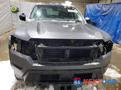 Piąte zdjęcie samochodu w środku: 2024 NISSAN FRONTIER S VIN:1N6ED1EK6RN655738 - miniatura