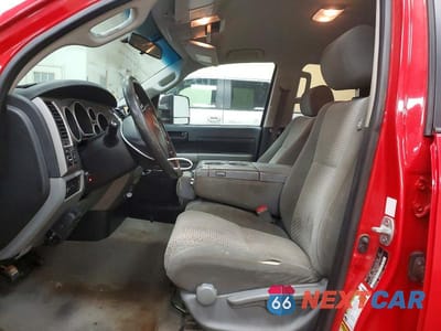 Zdjęcie 7 z 11 samochodu: 2010 TOYOTA TUNDRA GRADE VIN:5TFUM5F15AX012303 - miniatura