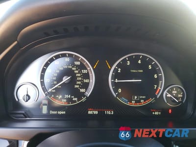 Zdjęcie 9 z 11 samochodu: 2018 BMW X5 XDR40E VIN:5UXKT0C52J0V99524 - miniatura