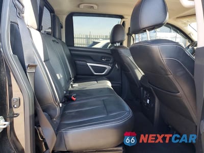 Zdjęcie 10 z 13 samochodu: 2019 NISSAN TITAN PRO-4X VIN:1N6AA1E50KN529950 - miniatura