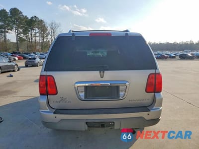 Zdjęcie 6 z 13 samochodu: 2004 LINCOLN NAVIGATOR VIN:5LMFU28R34LJ15220 - miniatura