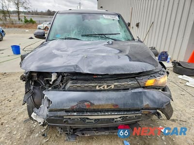 Piąte zdjęcie samochodu w środku: 2023 KIA SOUL GT-LINE VIN:KNDJ53AU9P7843396 - miniatura