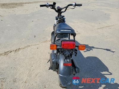 Czwarte zdjęcie samochodu z boku: 2024 HONDA NPS50 VIN:JH2AF5814RK203981 - miniatura