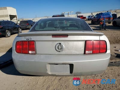 Zdjęcie 6 z 13 samochodu: 2007 FORD MUSTANG VIN:1ZVFT80N275243315 - miniatura