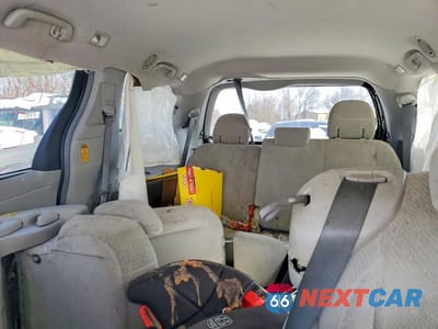 Zdjęcie 10 z 13 samochodu: 2014 TOYOTA SIENNA LE VIN:5TDKK3DC1ES523413 - miniatura