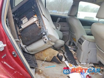 Zdjęcie 11 z 14 samochodu: 2008 TOYOTA HIGHLANDER BASE VIN:JTEDS41A382060778 - miniatura