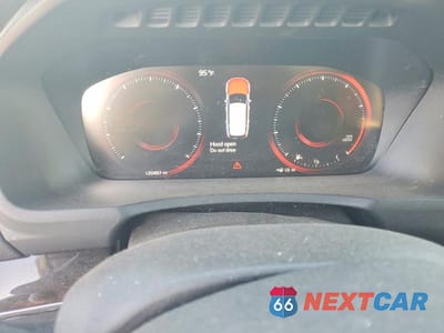 Zdjęcie 9 z 12 samochodu: 2018 VOLVO XC90 T6 VIN:YV4A22PK2J1368996 - miniatura