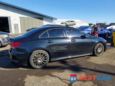 Trzecie zdjęcie samochodu z tyłu: 2020 MERCEDES-BENZ A 35 AMG VIN:W1K3G5BBXLJ230900 - miniatura