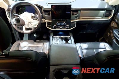 Zdjęcie 8 z 13 samochodu: 2023 FORD EXPEDITION XLT VIN:1FMJU1J86PEA50025 - miniatura