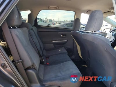 Zdjęcie 10 z 11 samochodu: 2012 TOYOTA PRIUS V VIN:JTDZN3EU8C3056793 - miniatura