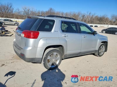 Trzecie zdjęcie samochodu z tyłu: 2013 GMC TERRAIN SLE VIN:2GKALSEK1D6409367 - miniatura