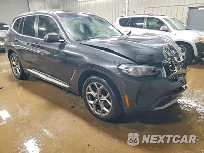 Czwarte zdjęcie samochodu z boku: 2024 BMW X3 XDRIVE30I VIN:5UX53DP06R9U80336 - miniatura