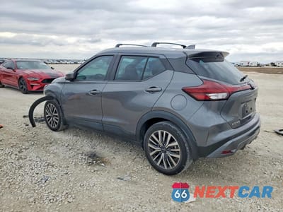 Drugie zdjęcie samochodu z przodu: 2022 NISSAN KICKS SV VIN:3N1CP5CV6NL499459 - miniatura