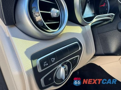 Zdjęcie 12 z 14 samochodu: 2019 MERCEDES-BENZ GLC 300 4MATIC VIN:WDC0G4KB9KV172092 - miniatura