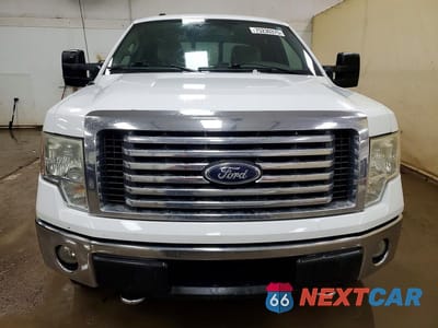 Piąte zdjęcie samochodu w środku: 2010 FORD F150 SUPERCREW VIN:1FTFW1EV3AFA40980 - miniatura