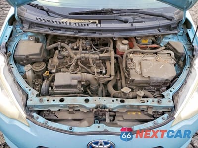 Zdjęcie 11 z 12 samochodu: 2012 TOYOTA PRIUS C THREE VIN:JTDKDTB36D1044770 - miniatura