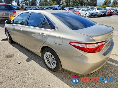 Drugie zdjęcie samochodu z przodu: 2017 TOYOTA CAMRY LE VIN:4T1BF1FK7HU709045 - miniatura
