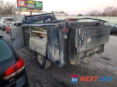 Drugie zdjęcie samochodu z przodu: 2006 GMC SIERRA K2500 HEAVY DUTY VIN:1GDHK24U06E283366 - miniatura