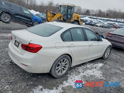 Trzecie zdjęcie samochodu z tyłu: 2017 BMW 320 XI VIN:WBA8E5G34HNU44642 - miniatura