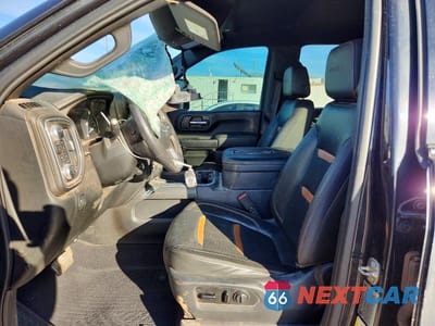 Zdjęcie 7 z 11 samochodu: 2020 GMC SIERRA K2500 AT4 VIN:1GT49PEY2LF150496 - miniatura