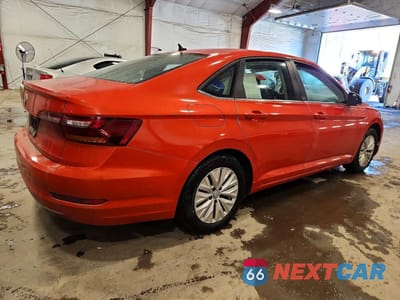 Trzecie zdjęcie samochodu z tyłu: 2019 VOLKSWAGEN JETTA S VIN:3VWC57BU2KM152284 - miniatura