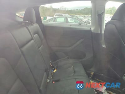 Zdjęcie 10 z 12 samochodu: 2024 TESLA MODEL Y VIN:7SAYGDED7RA335501 - miniatura