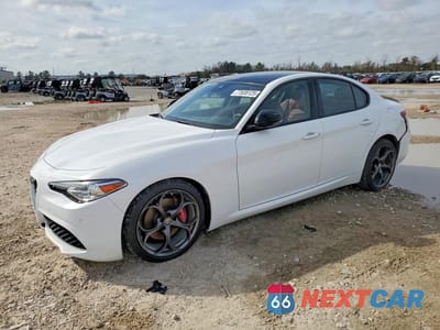 2018 ALFA ROMEO GIULIA TI ZARFAECN5J7579562 - główne zdjęcie licytacji z USA - miniatura