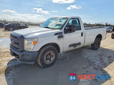 2015 FORD F250 SUPER DUTY 1FTBF2A68FEB81396 - główne zdjęcie licytacji z USA - miniatura