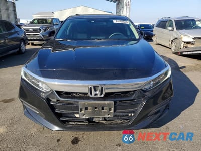 Piąte zdjęcie samochodu w środku: 2020 HONDA ACCORD LX VIN:1HGCV1F18LA101274 - miniatura