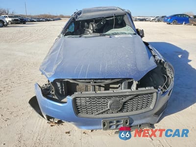 Piąte zdjęcie samochodu w środku: 2020 VOLVO XC90 T8 R-DESIGN VIN:YV4BR0CM5L1538976 - miniatura