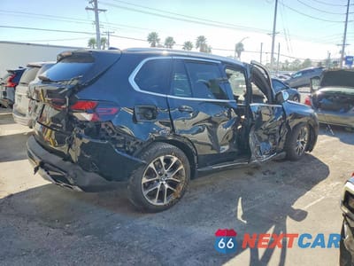 Trzecie zdjęcie samochodu z tyłu: 2025 BMW X5 XDRIVE40I VIN:5UX23EU0XS9Z93298 - miniatura