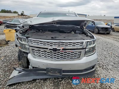 Piąte zdjęcie samochodu w środku: 2020 CHEVROLET TAHOE C1500 LT VIN:1GNSCBKC0LR129124 - miniatura