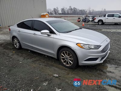 Czwarte zdjęcie samochodu z boku: 2017 FORD FUSION SE VIN:3FA6P0H73HR236859 - miniatura