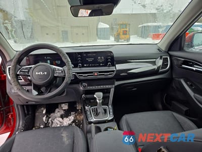Zdjęcie 8 z 13 samochodu: 2025 KIA SELTOS S VIN:KNDEUCAA8S7778057 - miniatura