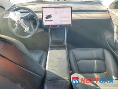Zdjęcie 8 z 14 samochodu: 2018 TESLA MODEL 3 VIN:5YJ3E1EB7JF127958 - miniatura