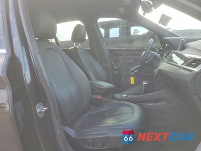 Zdjęcie 7 z 14 samochodu: 2018 BMW X1 SDRIVE28I VIN:WBXHU7C33J5H39220 - miniatura