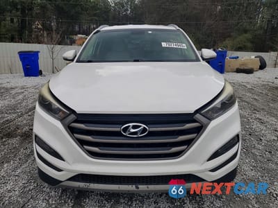 Piąte zdjęcie samochodu w środku: 2016 HYUNDAI TUCSON SPORT VIN:KM8J33A27GU250962 - miniatura